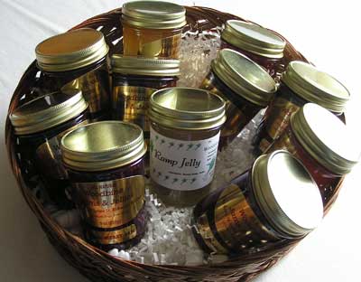 Woodbiene Jams & Jellies Basket